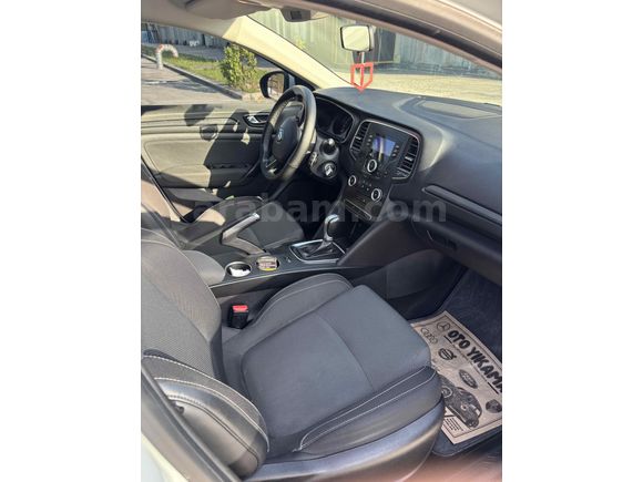 Sahibinden Renault Megane 1.5 Blue DCI Joy 2020 Model 