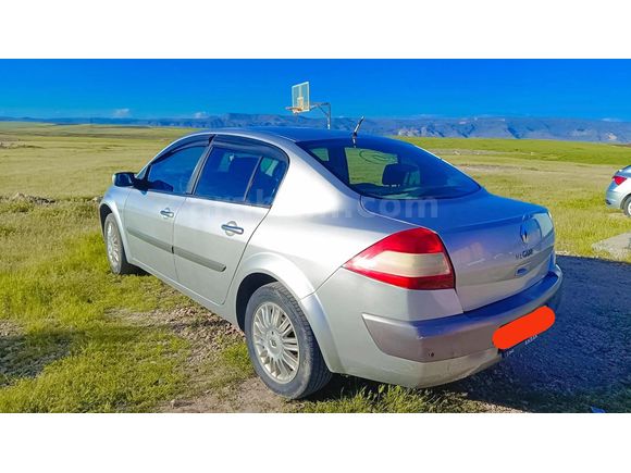 SAHİBİNDEN RENAULT MEGANE 1.6 PRIVILEGE 2008 MODEL