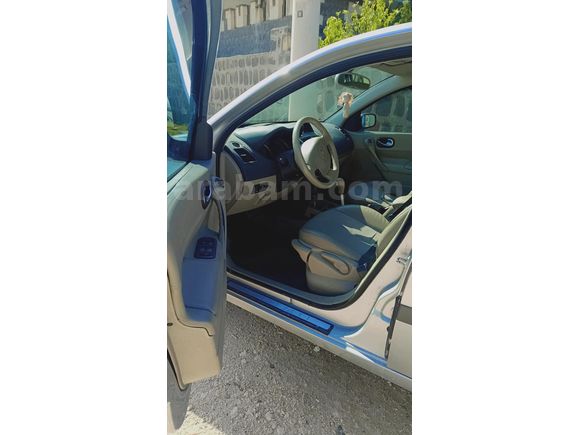 SAHİBİNDEN RENAULT MEGANE 1.6 PRIVILEGE 2008 MODEL