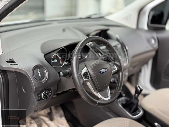 "78.000" KM DE HATASIZ BOYASIZ TİTANİUM PLUS COURİER