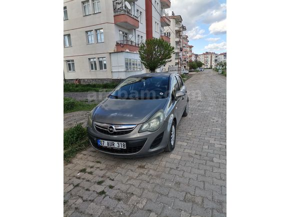 Sahibinden Opel Corsa 1.4 Twinport Essentia 2013 Model  243.000 km Kahverengi
