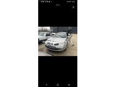 Renault Megane 2 kaporta parçaları araç iç pilastikleri