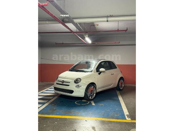 Galeriden Fiat 500 Ailesi 500C 1.0 Hybrid Dolcevita 2022 Model İstanbul