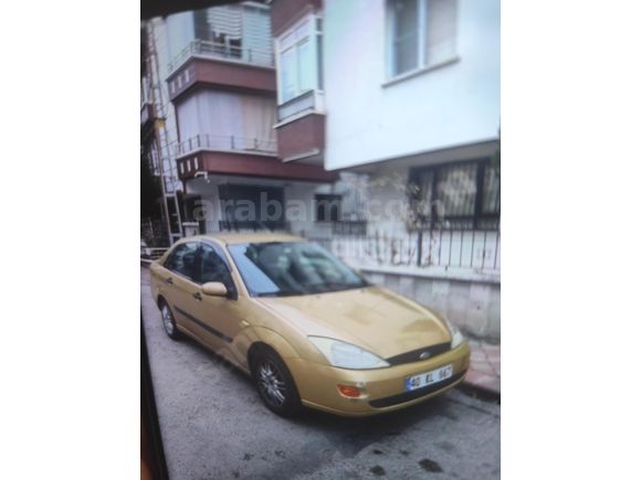 Sahibinden Ford Focus 1.6 Ghia 2001 Model