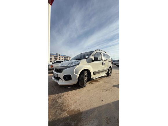 Sahibinden Fiat Fiorino Combi 1.3 Multijet Premio 2022 Model 