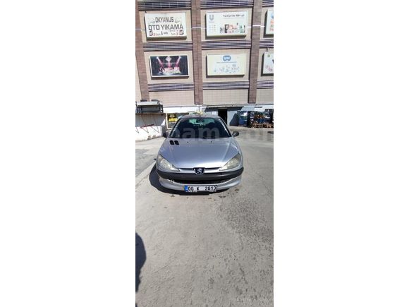 Sahibinden Peugeot 206 1.4 XR 2000 Model