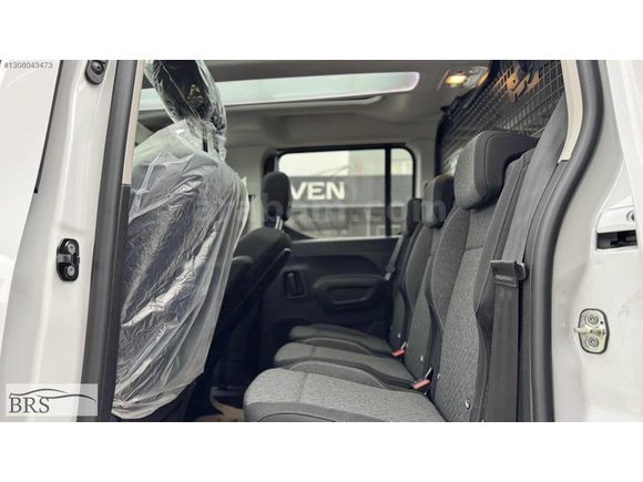 2025 OPEL COMBO 1.5D ULTİMATE CAM TAVAN HATASIZ