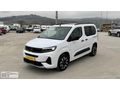 2025 OPEL COMBO 1.5D ULTİMATE CAM TAVAN HATASIZ