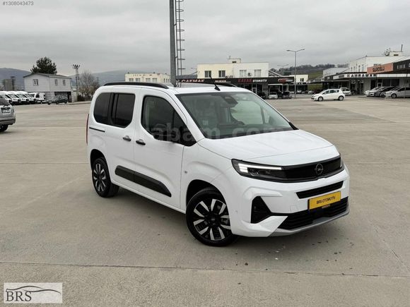 2025 OPEL COMBO 1.5D ULTİMATE CAM TAVAN HATASIZ