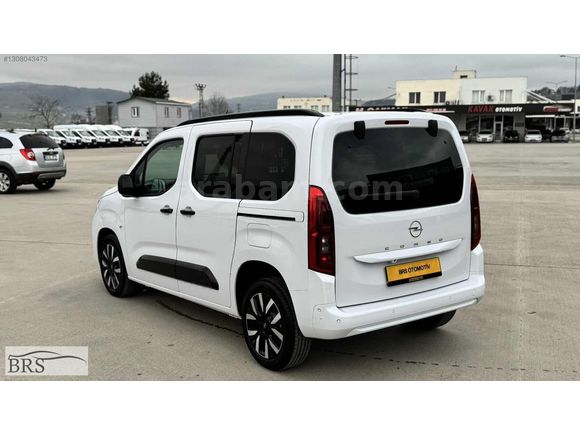 2025 OPEL COMBO 1.5D ULTİMATE CAM TAVAN HATASIZ