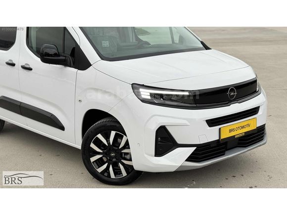 2025 OPEL COMBO 1.5D ULTİMATE CAM TAVAN HATASIZ