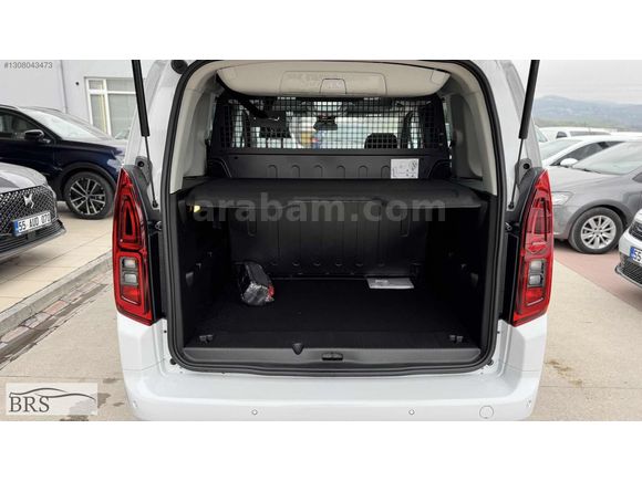 2025 OPEL COMBO 1.5D ULTİMATE CAM TAVAN HATASIZ