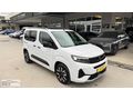 2025 OPEL COMBO 1.5D ULTİMATE CAM TAVAN HATASIZ