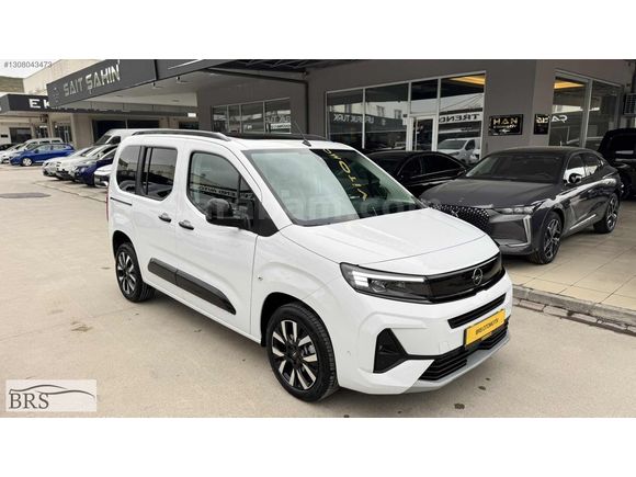 2025 OPEL COMBO 1.5D ULTİMATE CAM TAVAN HATASIZ
