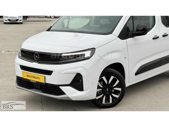 2025 OPEL COMBO 1.5D ULTİMATE CAM TAVAN HATASIZ