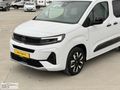 2025 OPEL COMBO 1.5D ULTİMATE CAM TAVAN HATASIZ