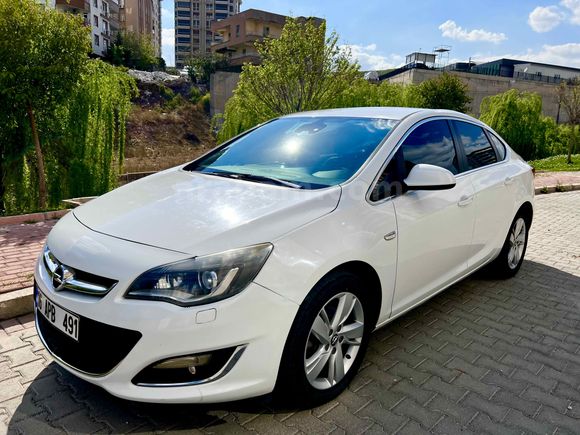 Sahibinden Opel Astra 1.6 CDTI Sport 2015 Model  178.000 km Beyaz