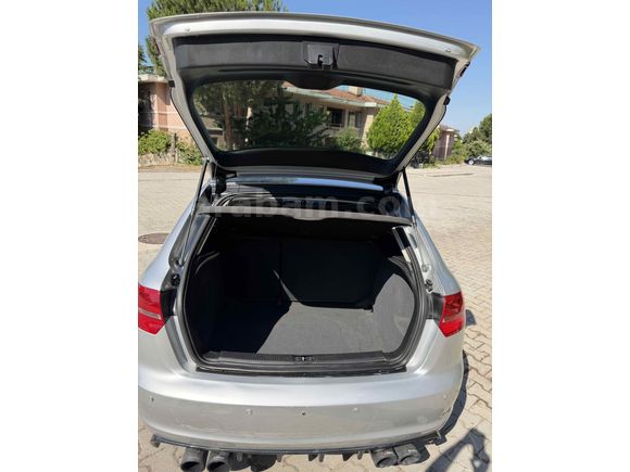     Biniciden Temiz ve Bakımlı Audi A3