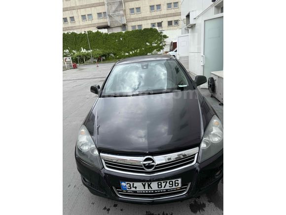 Astra Sedan 1.3 CDTI Enjoy 111