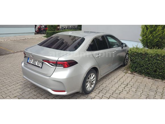 Sahibinden Yetkili Servis Bakımlı Corolla 1.6 Dream MS