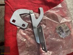 PEUGEOT PARTNER 2003/2008 SAĞ KAPUT MENTEŞESİ SIFIR ORİJİN