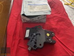 AUDİ A4 A5 A6 A8 VW JETTA PASSAT CC B7 ARKA BAGAJ KİLİDİ SIFIR
