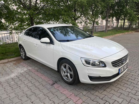 ÖĞRETMENDEN HATASIZ 128.000 km’de VOLVO S60
