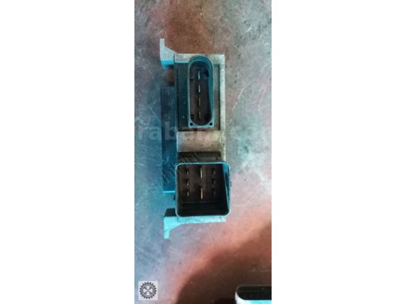 Renault Kangoo kızdırma rölesi 8200558438-A