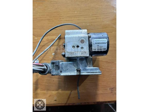 RENAULT TRAFİC ABS BEYNİ 8200343525 15113904E