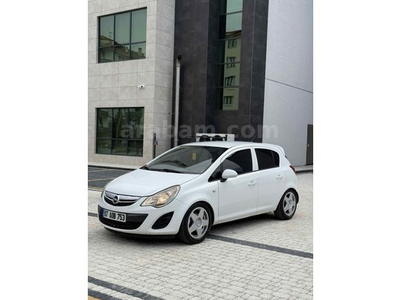 Opel Corsa 1.3 CDTI Essentia 2011 Model deyişensiz servis bakımlı