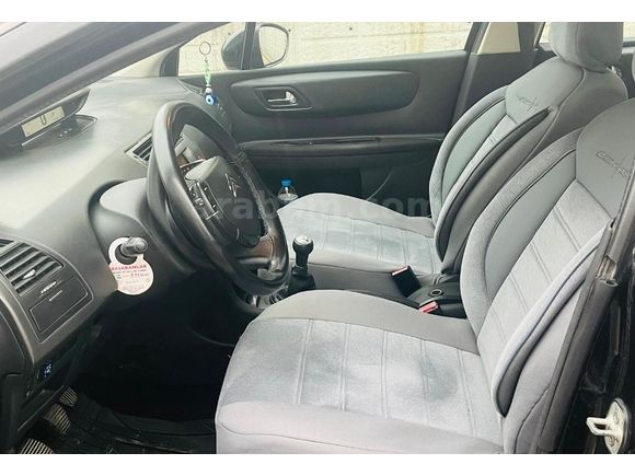 144.500 km C4 1.6 SX 2010 Model