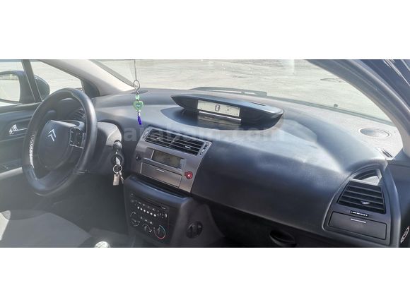 144.500 km C4 1.6 SX 2010 Model