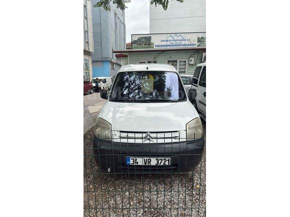 Sahibinden  Berlingo az yakar