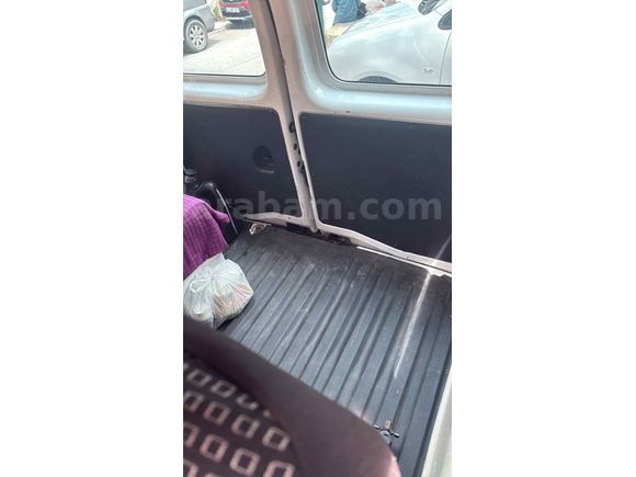 Sahibinden  Berlingo az yakar