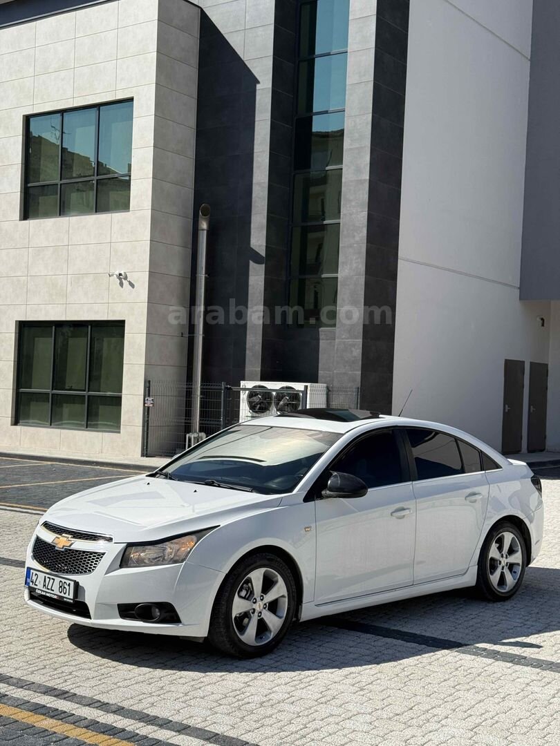 Galeriden Chevrolet Cruze 1.6 LS 2011 Model Konya 285.000 km Beyaz 4