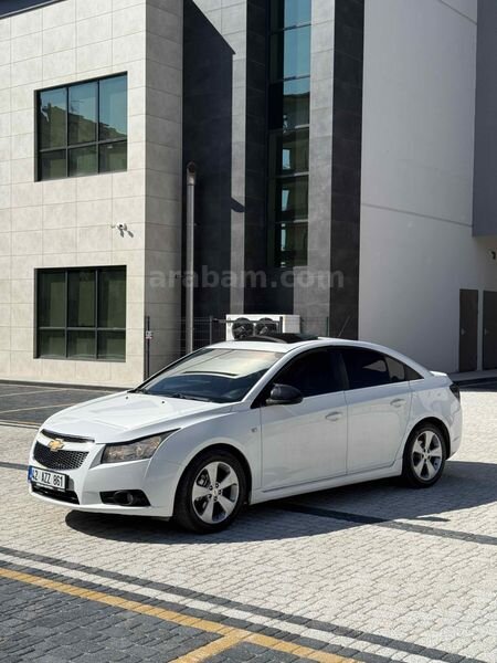 Galeriden Chevrolet Cruze 1.6 LS 2011 Model Konya 285.000 km Beyaz