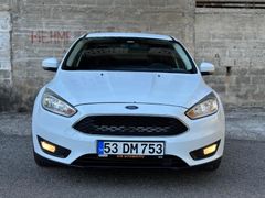 İLK SAHİBİNDEN TEMİZ 2015 FORD FOCUS HATASIZ BOYASIZ OTOMATİK