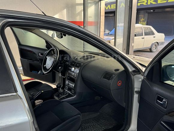 Sahibinden Ford Mondeo 2.0 TDCi Ghia 2004 Model