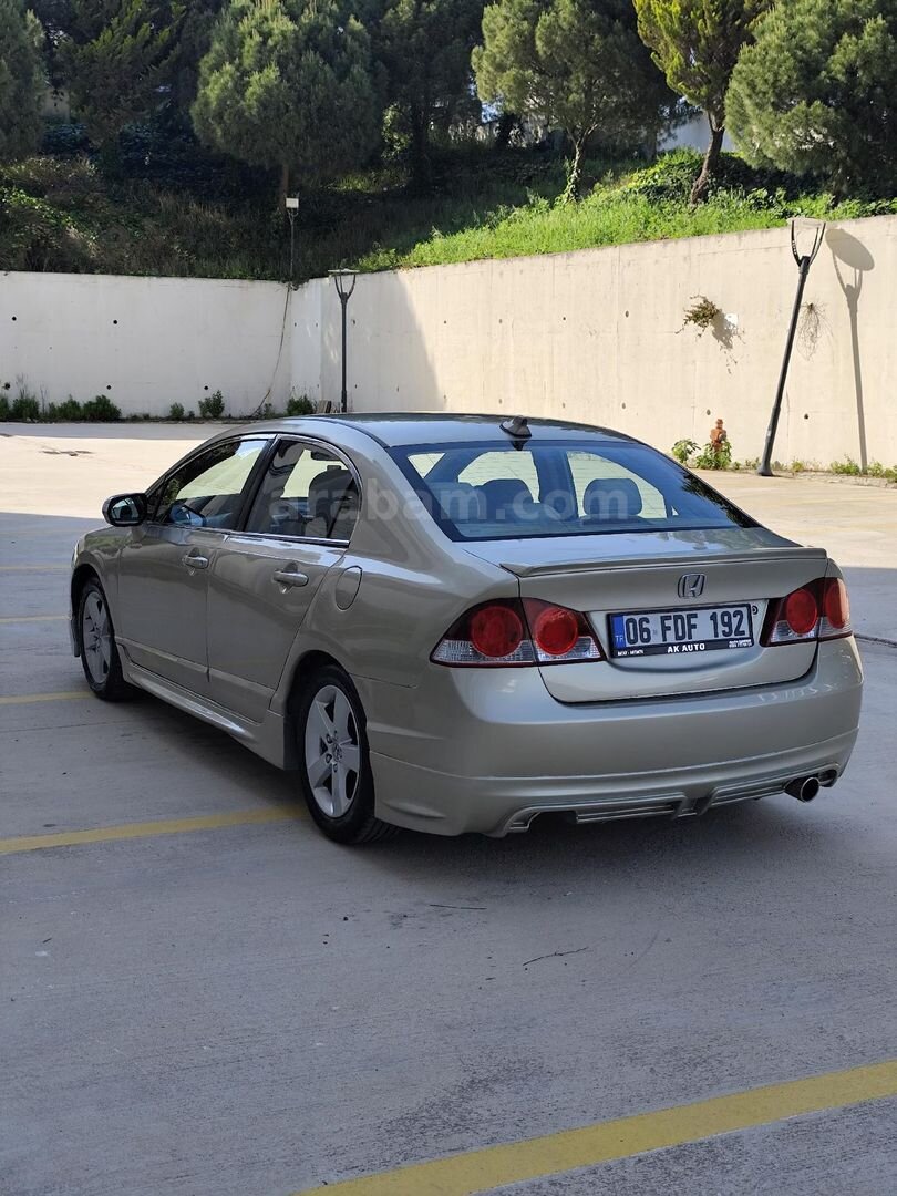Sahibinden Honda Civic 1.6i VTEC Premium 2008 Model Hatay 147.000 km Kahverengi 7