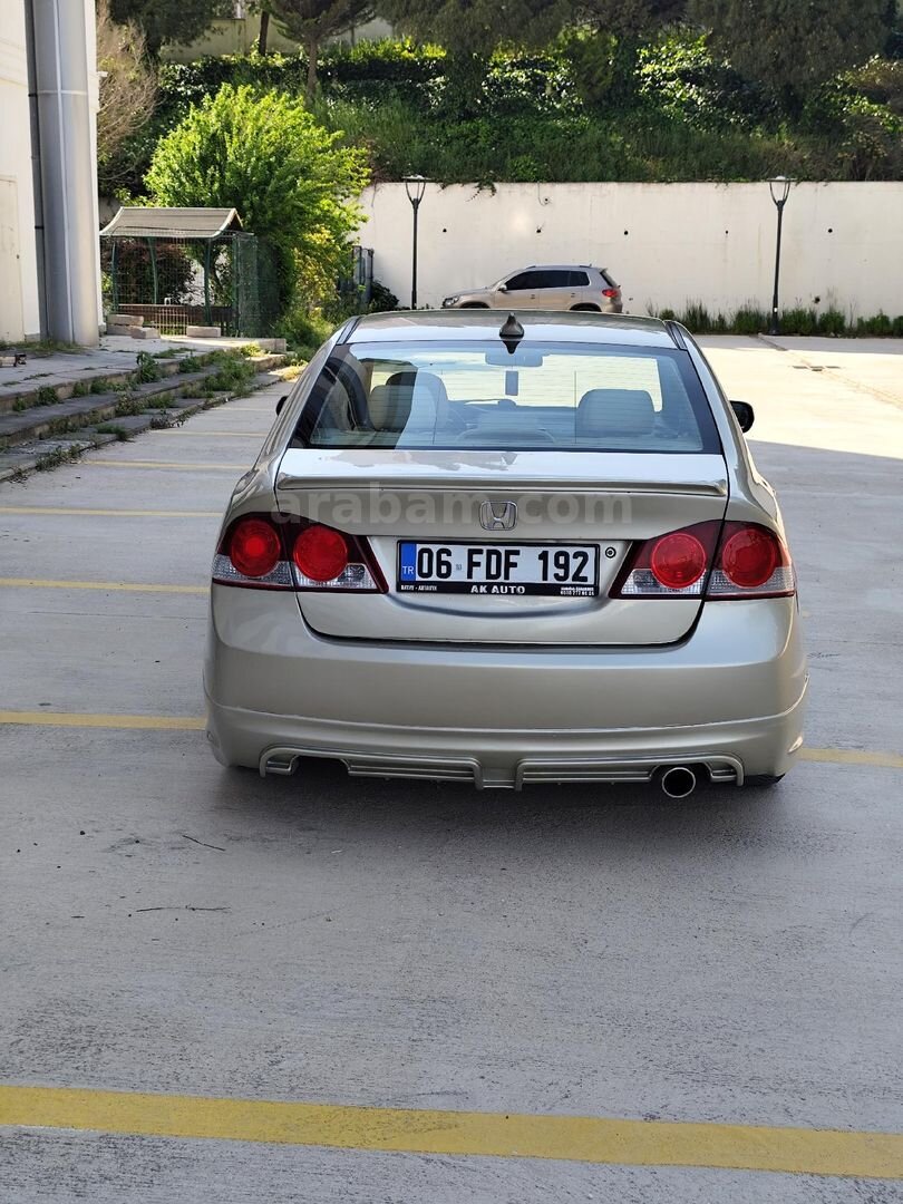 Sahibinden Honda Civic 1.6i VTEC Premium 2008 Model Hatay 147.000 km Kahverengi 6