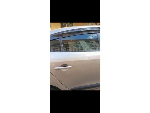 Sahibinden Renault Fluence 1.6 Expression 2010 Model