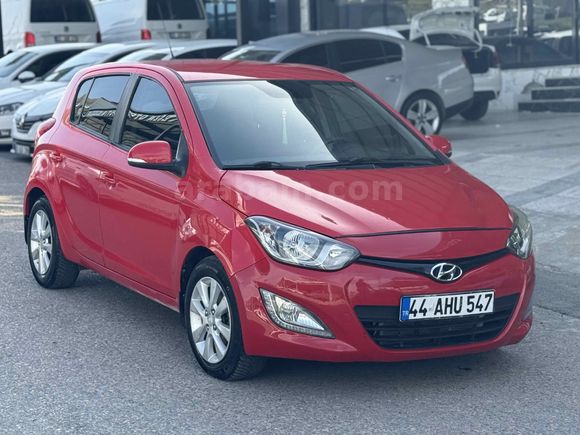 Galeriden Hyundai i20 1.4 CVVT Sense 2013 Model Şanlıurfa