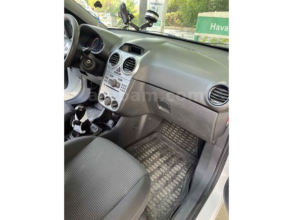 Değişseniz Düşük KM Corsa 1.3 CDTI 2013 
