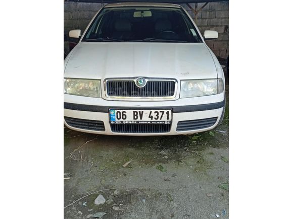 Sahibinden Skoda Octavia 1.6 Tour 2006 Model  220 km Beyaz