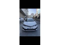 Sahibinden Toyota Corolla 1.33 Life 2016 Model  89.856 km Beyaz