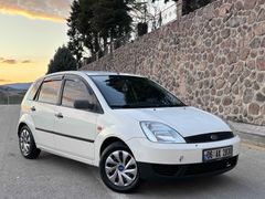Ford Fiesta 1.4 Comfort 2004 Model 