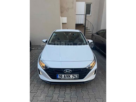 Sahibinden Hyundai i20 1.4 MPI Style 2022 Model 