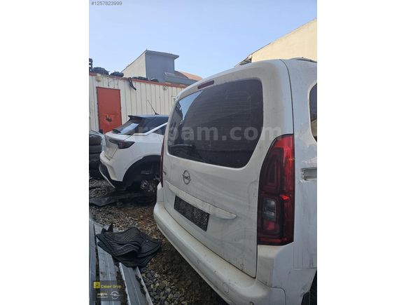 OPEL COMBO E KAPI KAPUT TAMPON FAR PANJUR ŞASE ÇEYREK ÇIKMA PA