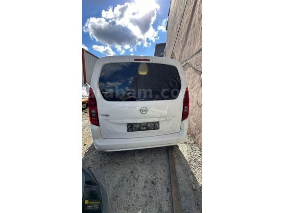 OPEL COMBO E KAPI KAPUT TAMPON FAR PANJUR ŞASE ÇEYREK ÇIKMA PA