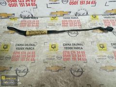 OPEL COMBO E SOL ÖN SİLECEK KOLU OEM 9839408980